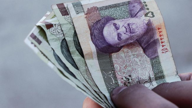 Krisis Iran Rial Rontok 2200 Persen 2026